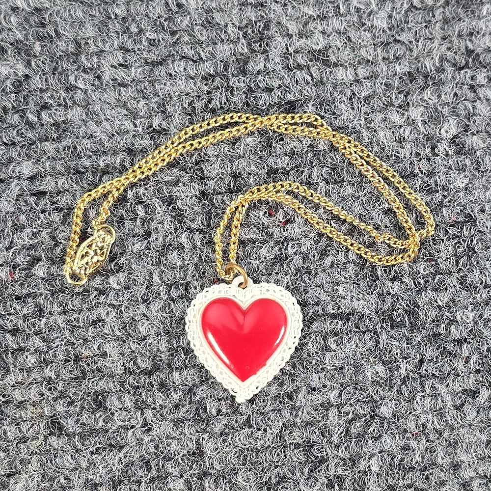 Vintage Red Heart Lucite Pendant Necklace Gold Tone Chain Romantic Valentine